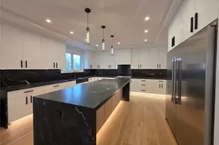 65 Page Ln, Westbury, NY 11590 - Photo 5