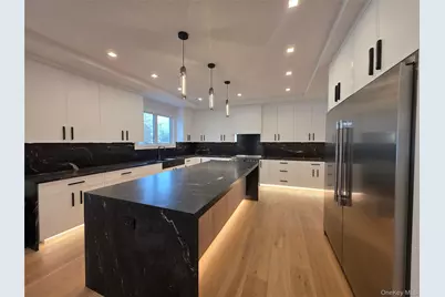 65 Page Lane, Westbury, NY 11590 - Photo 7