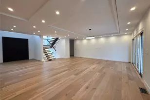 65 Page Ln, Westbury, NY 11590 - Photo 7