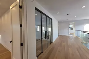 65 Page Ln, Westbury, NY 11590 - Photo 29