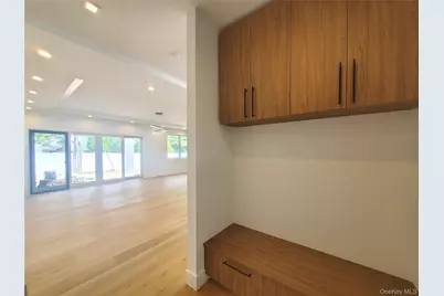 65 Page Lane, Westbury, NY 11590 - Photo 41