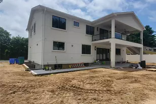 65 Page Ln, Westbury, NY 11590 - Photo 25