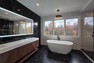 65 Page Ln, Westbury, NY 11590 - Photo 11