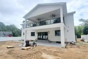 65 Page Ln, Westbury, NY 11590 - Photo 27