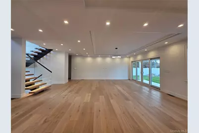 65 Page Lane, Westbury, NY 11590 - Photo 9