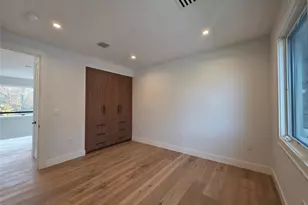 65 Page Ln, Westbury, NY 11590 - Photo 23