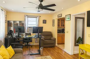 131-31 234th St, Rosedale, NY 11422 - Photo 3