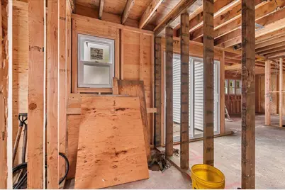 130 E Carmans Road, Farmingdale, NY 11735 - Photo 5