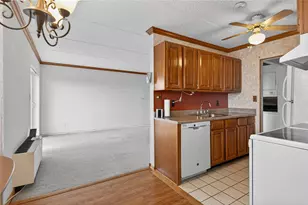 175 Maple Ave, Westbury, NY 11590 - Photo 9