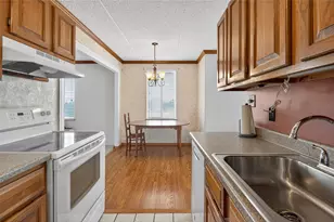 175 Maple Ave, Westbury, NY 11590 - Photo 7