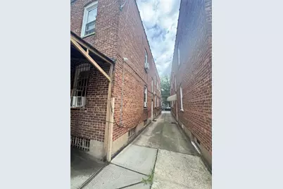 88-16 85th Street, Woodhaven, NY 11421 - Photo 7