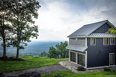 401 Woodmont Road, Hopewell Junction, NY 12533 - Photo 25