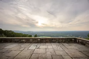 401 Woodmont Rd, Hopewell Junction, NY 12533 - Photo 7