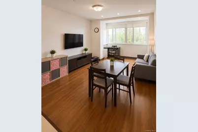8827 53 Rd Avenue #2R, Elmhurst, NY 11373 - Photo 9
