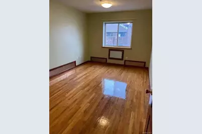 8827 53 Rd Avenue #2R, Elmhurst, NY 11373 - Photo 5