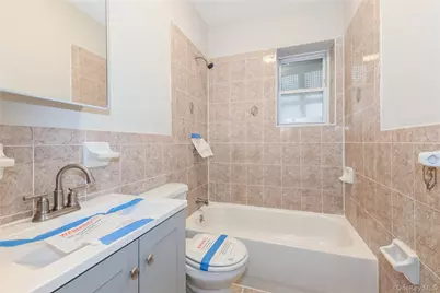 194-56 Murdock Avenue, Saint Albans, NY 11412 - Photo 9