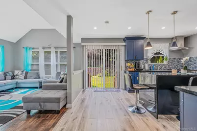 11 Gladysz Way, Port Jefferson, NY 11777 - Photo 13