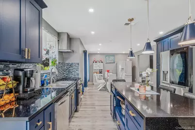 11 Gladysz Way, Port Jefferson, NY 11777 - Photo 17