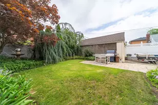 145-67 5th Ave, Whitestone, NY 11357 - Photo 23