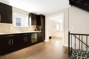 58-10 83rd Pl, Middle Village, NY 11379 - Photo 7