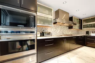 58-10 83rd Pl, Middle Village, NY 11379 - Photo 11