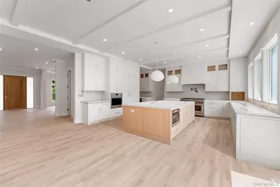 101 Carthage Road, Scarsdale, NY 10583 - Photo 9