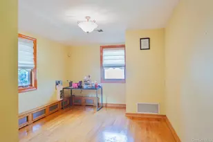 183-19 69th Ave, Fresh Meadows, NY 11366 - Photo 17