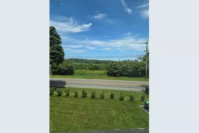 3953 Sound Avenue, Riverhead, NY 11901 - Photo 5