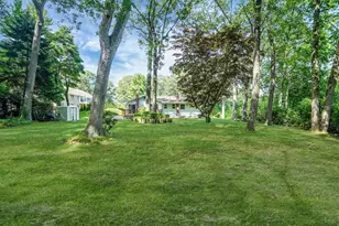 203 Deer Pk Rd, Dix Hills, NY 11746 - Photo 15