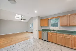 350 Mark Tree Rd, South Setauket, NY 11720 - Photo 5