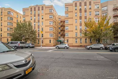 2166 Bronx Park East Street #6J, Bronx, NY 10462 - Photo 5