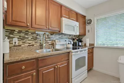 810 Blooming Grove Turnpike #88, New Windsor, NY 12553 - Photo 11