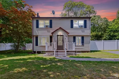 4 Myrtle Lane, Coram, NY 11727 - Photo 3