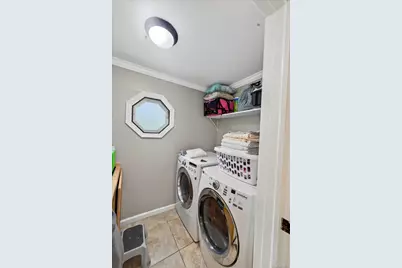 4 Myrtle Lane, Coram, NY 11727 - Photo 17