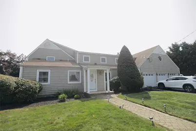 4488 Merrick Road, Massapequa, NY 11758 - Photo 13