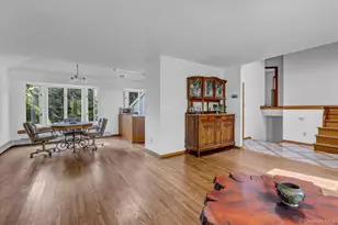 19 Clearland Rd, Syosset, NY 11791 - Photo 7