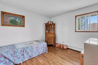 19 Clearland Road, Syosset, NY 11791 - Photo 17