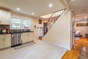 92 Manor Dr, Great Neck, NY 11020 - Photo 29