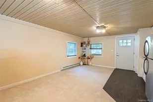 92 Manor Dr, Great Neck, NY 11020 - Photo 41