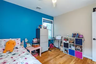 92 Manor Dr, Great Neck, NY 11020 - Photo 17