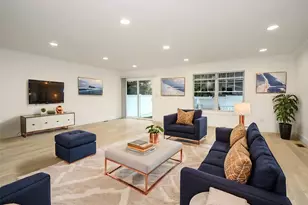 13 Dunes Ln, Port Washington, NY 11050 - Photo 7