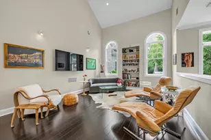 155 Eagle Crest, Port Washington, NY 11050 - Photo 5