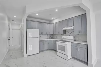 139-22 95 Avenue, Jamaica, NY 11435 - Photo 17