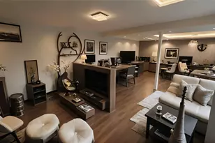 145 Dartmouth Dr, Hicksville, NY 11801 - Photo 9