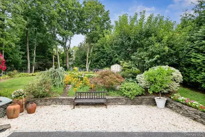 10 Burling Avenue, White Plains, NY 10605 - Photo 33