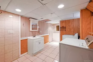 1815 Maurice Ave, East Meadow, NY 11554 - Photo 21