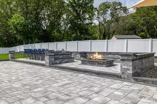 154 MacArthur Blvd, Hauppauge, NY 11788 - Photo 35