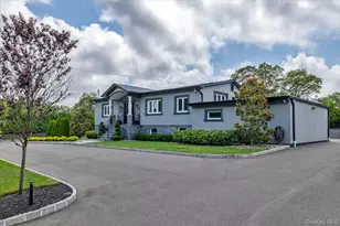 154 MacArthur Blvd, Hauppauge, NY 11788 - Photo 3