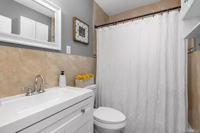 154 Mac Arthur Boulevard, Hauppauge, NY 11788 - Photo 15