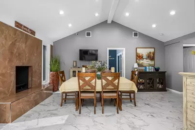 154 Mac Arthur Boulevard, Hauppauge, NY 11788 - Photo 9